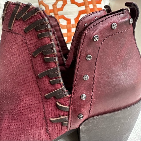 OTBT Santa Fe New Red booties size 8.5 - Picture 8 of 11
